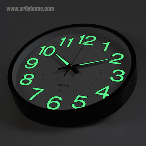 Reloj de pared con brillo nocturno, regalo creativo premium, reloj de pared luminoso personalizado que brilla en la oscuridad for sale at factory direct price