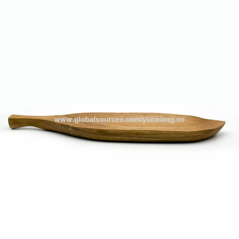 Assiette en Bois avec Motif de Feuilles, Design Unique et Écologique, Idéale pour la Salle à Manger. Ajoutez une Touche de Nature à Votre Table - Vente en gros d'assiettes en bois for sale at factory direct price