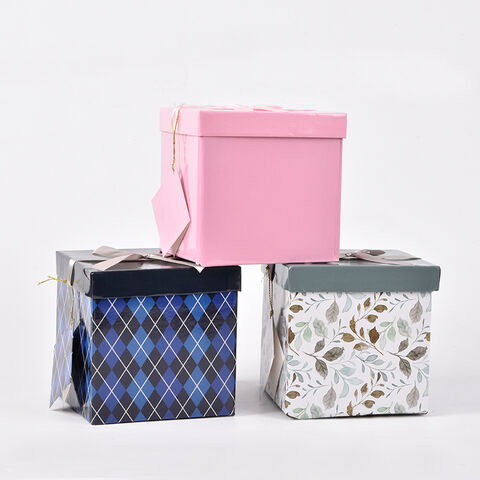 Boîte cadeau de luxe personnalisée en papier, boîte carrée en carton fantaisie avec ruban et étiquette, boîte d'emballage cadeau en gros avec couvercle