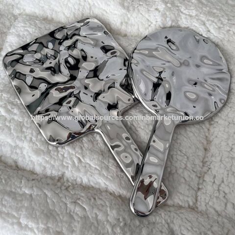 Miroir à main rond et carré argenté avec poignée galvanisée, petit miroir à main chromé argenté vintage très populaire for sale at factory direct price