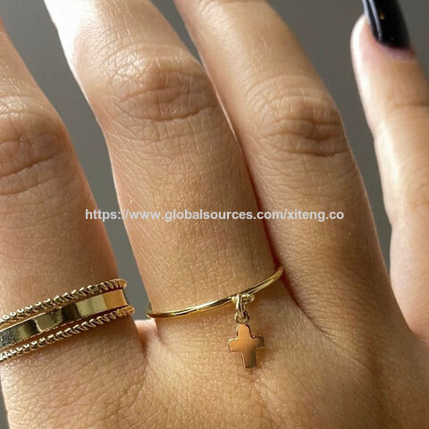 Bague Empilable en Or avec Breloque Croix Minuscule en Gros à Faible MOQ, Personnalisation OEM/ODM for sale at factory direct price