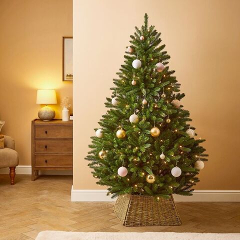 Künstlicher Weihnachtsbaum mit Beleuchtung für Außenbereiche, Einkaufszentren und Hotels. Weihnachtsbaum Großhandel.