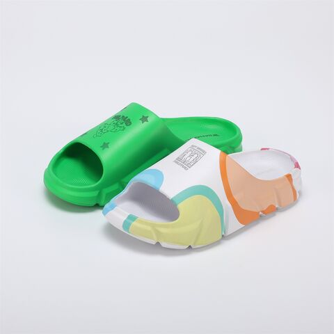 Venta al por mayor cómodo impreso EVA inyección zapatillas moda playa y interior zapatos al aire libre for sale at factory direct price