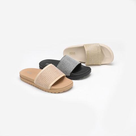 Vente en gros de pantoufles à glissière pour femmes - Styles décontractés pour l'extérieur et confortables pour la maison, pour un usage quotidien for sale at factory direct price