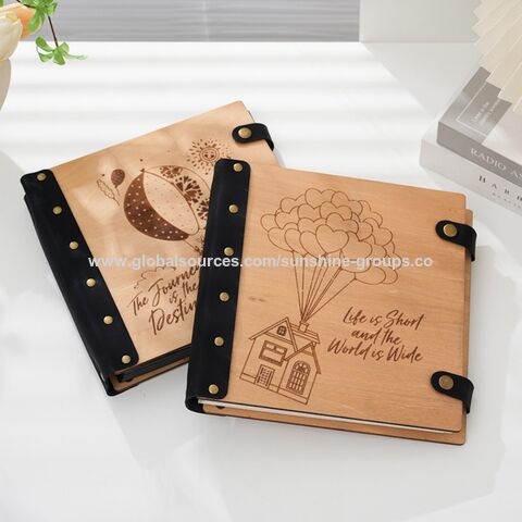 Album Photo en Bois Personnalisé - Notre Livre d'Aventures - Livre de Voyage Relié en Cuir pour Parents for sale at factory direct price