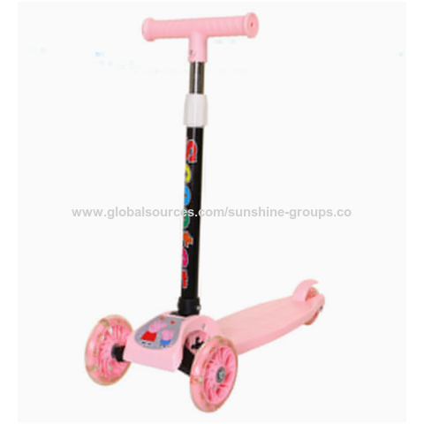 Großhandel Geschenk Klappbarer Kinderroller 2-8 Jahre alt Dreirad Blinkendes Fahrrad Babyroller Spielzeug Kinderwagen
