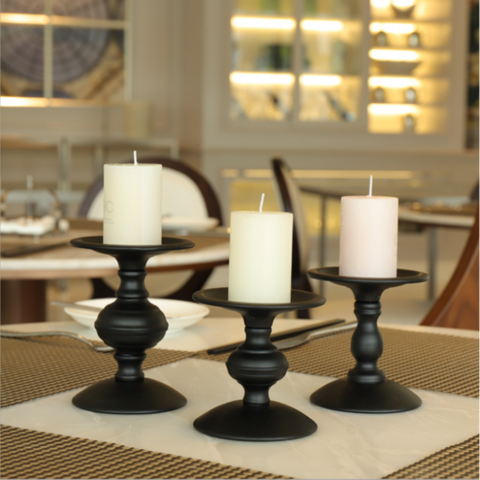 Ensemble de 3 bougeoirs noirs en métal pour bougies piliers, ensemble de bougeoirs noirs, décoration de chandeliers for sale at factory direct price