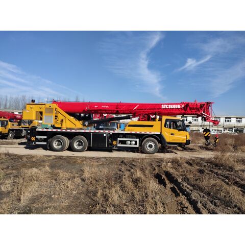 STC250 STC250S STC250C STC250H Mobilkran 25 Tonnen Autokran mit 43,5 Meter Teleskopausleger 5-teiliger Ausleger for sale at factory direct price