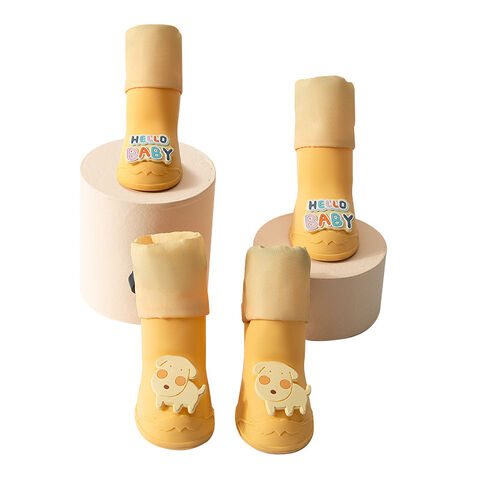 Nuevos zapatos impermeables para perros para exteriores, antideslizantes, para lluvia, suministro para mascotas para perros y gatos for sale at factory direct price