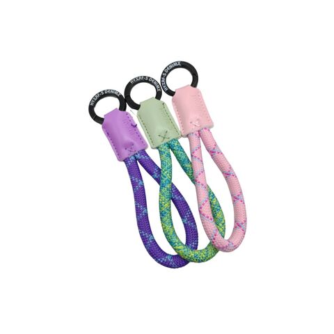 Proveedor de Rosquillas Fritas Hechas a Mano, Cordón de Poliéster Hecho a Mano, Cubierta con Correa de Muñeca Cosida a Mano de Cuero para Bolso for sale at factory direct price