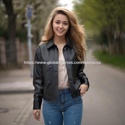 Klassische Damen Kunstlederjacke mit Kapuze, lässige PU Jacken, kurze Damen Jacke for sale at factory direct price