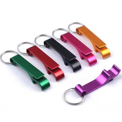 Pembuka Botol Kustom Logam Paduan Seng Bar Pembuka Botol Bir Gantungan Kunci Logo 2D 3D Huruf Gantungan Kunci Pembuka Enamel Lembut for sale at factory direct price