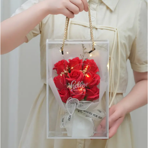 Bolsas de transporte de flores personalizadas al por mayor, bolsos transparentes, decoración de floristería, embalaje de PVC para ramos de flores for sale at factory direct price