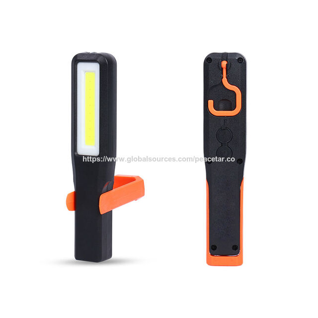 Lampe de travail magnétique rechargeable COB avec rotation à 360 degrés. Dispose de 3 modes d'éclairage réglables.