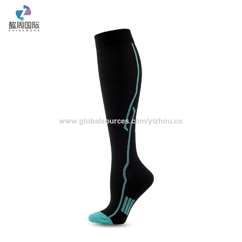Meias de compressão para ciclismo ao ar livre por atacado, meias esportivas elásticas até o joelho, meias listradas de nylon para homens e mulheres. for sale at factory direct price