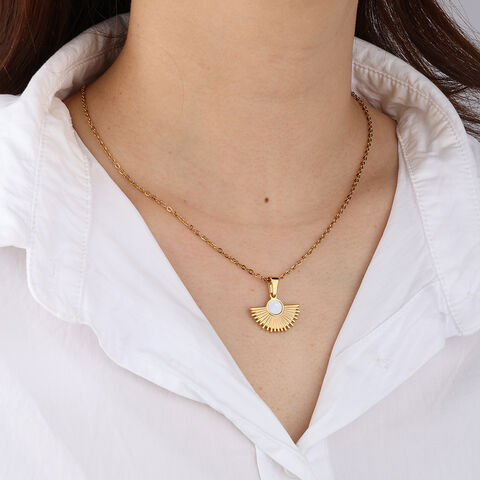 Atacado de pingente de aço inoxidável da moda banhado a ouro 18k em forma de leque para mulheres, ideal para casa e escritório for sale at factory direct price