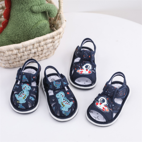 Novas Sandálias Antiderrapantes para Crianças, Sapatos Simples para Meninos e Meninas for sale at factory direct price