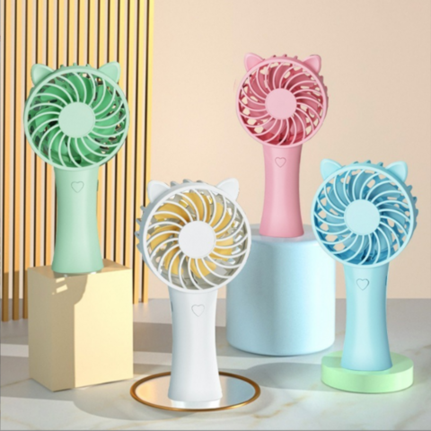 Nouveau mini ventilateur portable USB rechargeable et silencieux pour bureau, idéal pour dortoir et usage personnel - Vente en gros et fabricants for sale at factory direct price