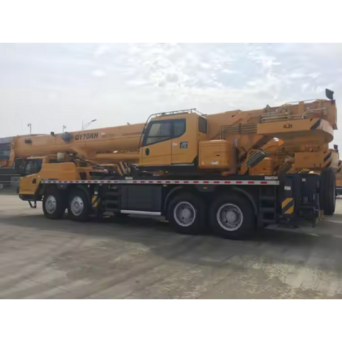 Camião-guindaste móvel QY70KH de 70 toneladas, novo, com altura máxima de elevação de 47 m for sale at factory direct price