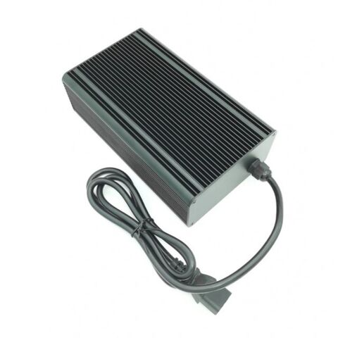 Chargeur de batterie Li-ion 67.2V 5A, chargeur de batterie à prises multiples pour batteries plomb-acide 16S 60V for sale at factory direct price