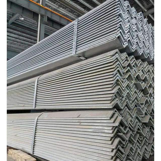 Barra de ángulo de acero dulce Q235B de bajo precio y entrega rápida, sección de ángulo de acero de 25*4mm para construcción