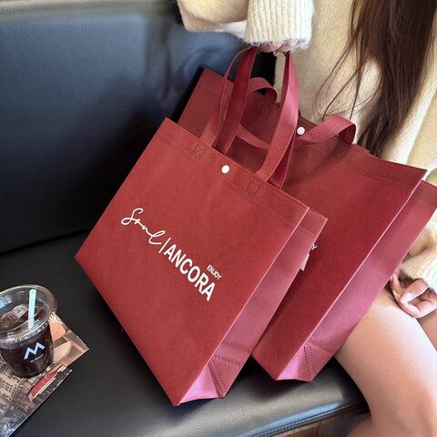 Großhandel Custom Light Weight Vliesstoff Tasche Shopping Kleidung Verpackung Non-Woven Tote Bag für Hand tragen