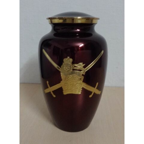 Messing-Kremationsurne (Bestattungsurne) für Erwachsene, in verschiedenen Größen und Ausführungen, verschiedenen Farben erhältlich for sale at factory direct price