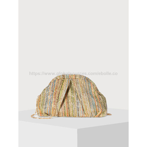 Bolso bandolera de mujer a la moda con solapa plisada y diseño tejido