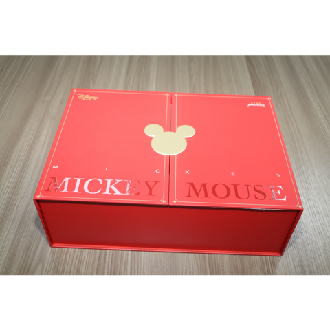 Boîte d'emballage cadeau rouge à double porte pliante directe d'usine avec papier gaufré, vernis UV sélectif et laminage brillant