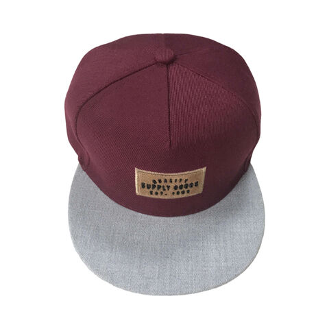 Casquette de sport pour homme 100 % polyester sergé lourd avec impression en caoutchouc, patch en suédine artificielle « produits d'approvisionnement de qualité », 5 panneaux, avec PLA