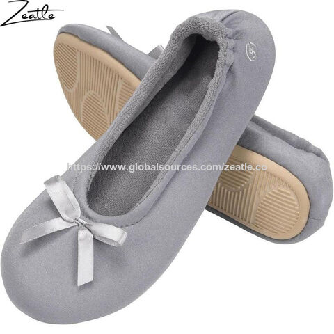 Chinelos de quarto femininos por atacado com espuma de memória, estilo bailarina, sapatilhas de balé fofas, felpudas, de pele sintética, chinelos de dedo fechado for sale at factory direct price