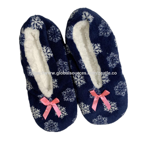 Calcetines de Zapatillas Antideslizantes Forradas y Suaves de Piel Sintética para Mujer al por Mayor, Pantuflas de Interior para Viaje for sale at factory direct price