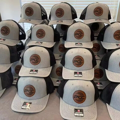 Venta al por mayor de gorras de béisbol lisas con parche de cuero bordado personalizado, Richardson 112, gorra de camionero con malla trasera, gorras deportivas con cierre ajustable