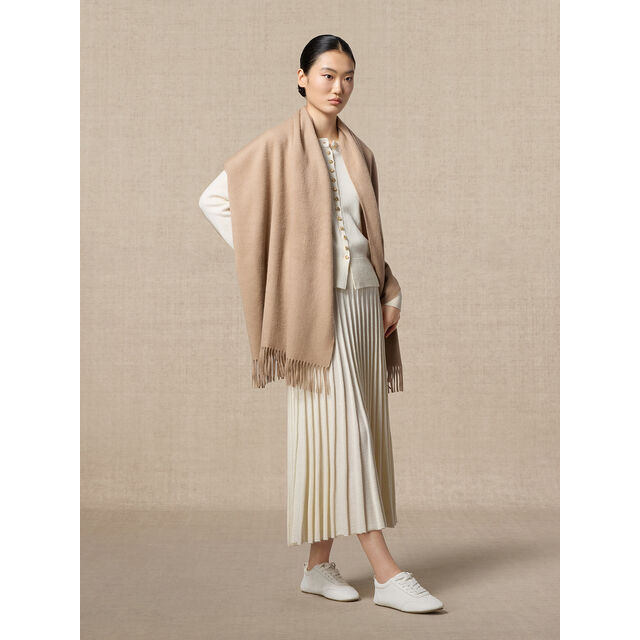 Vente en gros de foulards d'hiver pour femmes, haut de gamme, couleur pure, coupe longue, grande taille, écharpe en cachemire pour femmes, vêtement de luxe