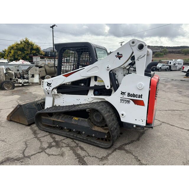 Best Selling E26 Bobcat Mini Excavator / Bobcat E19 Mini Excavator For Sale for sale at factory direct price