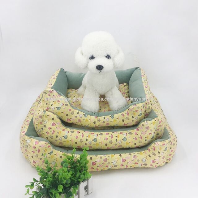 Venta al por mayor de tapetes portátiles suaves y convenientes de alta calidad para el descanso y el sueño de mascotas for sale at factory direct price