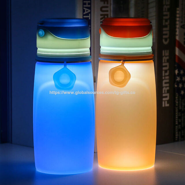 Venda Quente Popular Copo Dobrável de Silicone Iluminação LED Chaleira de Camping Funcional Carregamento USB Garrafa de Água Luminosa Copos for sale at factory direct price