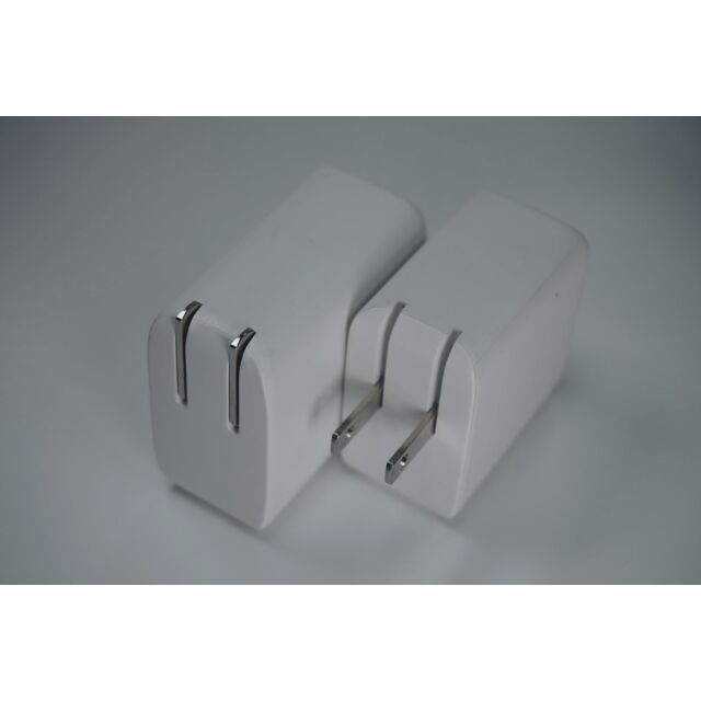 100W GaN USB C PD Ladegerät mit QC3.0, austauschbaren Stecker (US/UK/EU/AU) für Laptop, Tablet und Telefon