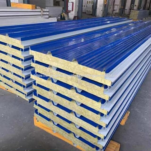 Panneaux Muraux Extérieurs Préfabriqués Isolants de Style Industriel, Ignifuges, Écologiques, Imperméables, Personnalisables avec Noyau PU et Revêtement en Aluminium pour Bâtiments Industriels