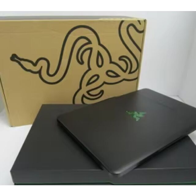 Razer Blade Pro 17.3" 4K UHD 7. Gen 7820HK GTX 1080 32GB 1TB SSD Gaming-Laptop for sale at factory direct price