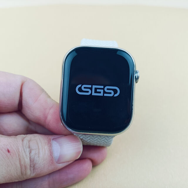 Smartwatch ultra-fine et légère pour les trajets quotidiens