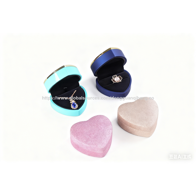 Boîte à bijoux en forme de cœur peinte avec ligne dorée à prix de gros pour bagues, pendentifs, boucles d'oreilles, bracelets et longues chaînes