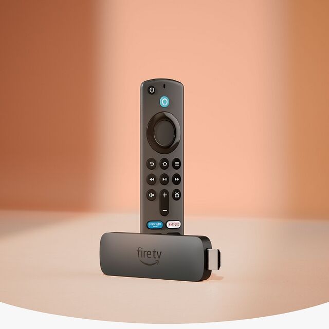 Amazon Fire Stick : Solution de Streaming Multimédia Offrant une Lecture de Qualité Premium et une Assistance de Contrôle Vocal pour les Utilisateurs Modernes