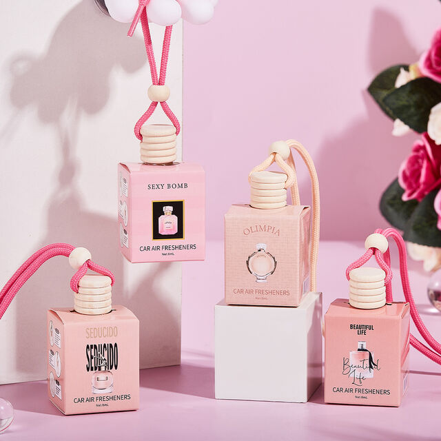 Parfum d'ambiance liquide pour voiture, directement de l'usine, aromathérapie suspendue longue durée, quatre parfums, désodorisant portable léger à suspendre