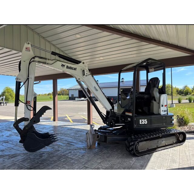 Mini-pelle Bobcats à livraison rapide, poids opérationnel, nouvel état, moteur central Enerpac, roulement, clé de moteur for sale at factory direct price