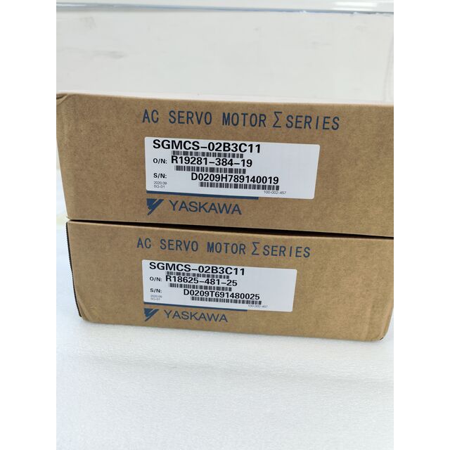Servomotor trifásico 200V 42W 500rpm SGMCS-02B3C11 HONGJUN IE3 de alta eficiência com montagem em flange Novo direto do Japão