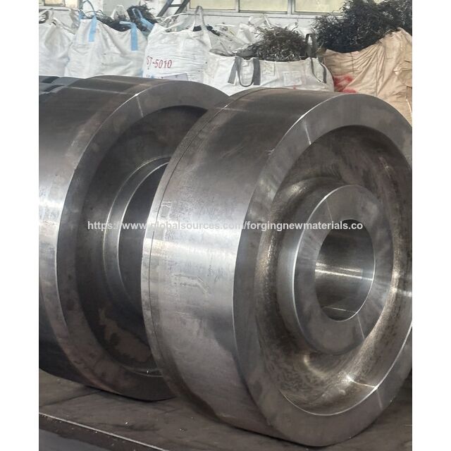 Eje de Engranaje Forjado Personalizado 18CrNiMo7-6 para Automoción EN10204 3.1
