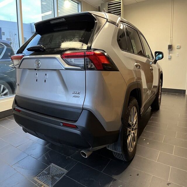 Toyota RAV4 Usado 2020-2022, Impecable, LED, Cámara, 2.5 VVT-i, Tracción Trasera (RWD), Asientos de Cuero, Interior Oscuro, LHD (Volante a la Izquierda) / RAV4 Club 4x2 for sale at factory direct price