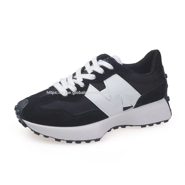 Zapatillas deportivas de diseño para mujer, estilo 'dad shoes' retro para primavera/otoño 2026, realzando pies pequeños, modelo profesional 2025 para turismo y ocio. for sale at factory direct price
