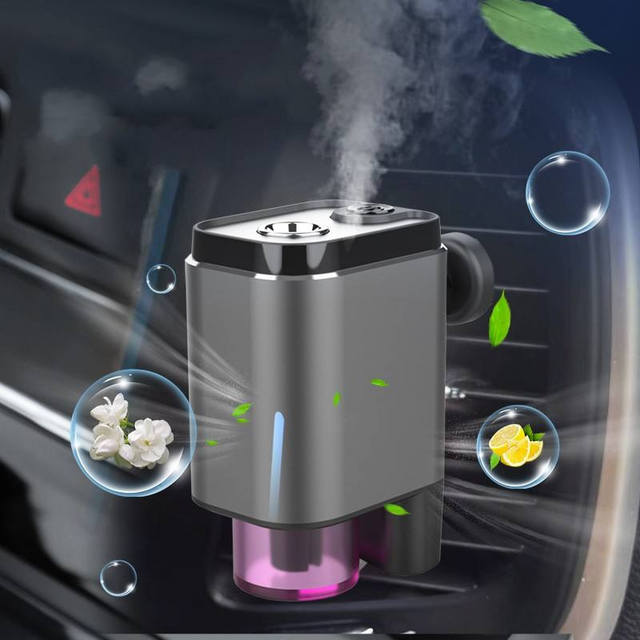 Tragbarer Auto-Diffusor für ätherische Öle mit intelligenter Luftauslassdüse for sale at factory direct price